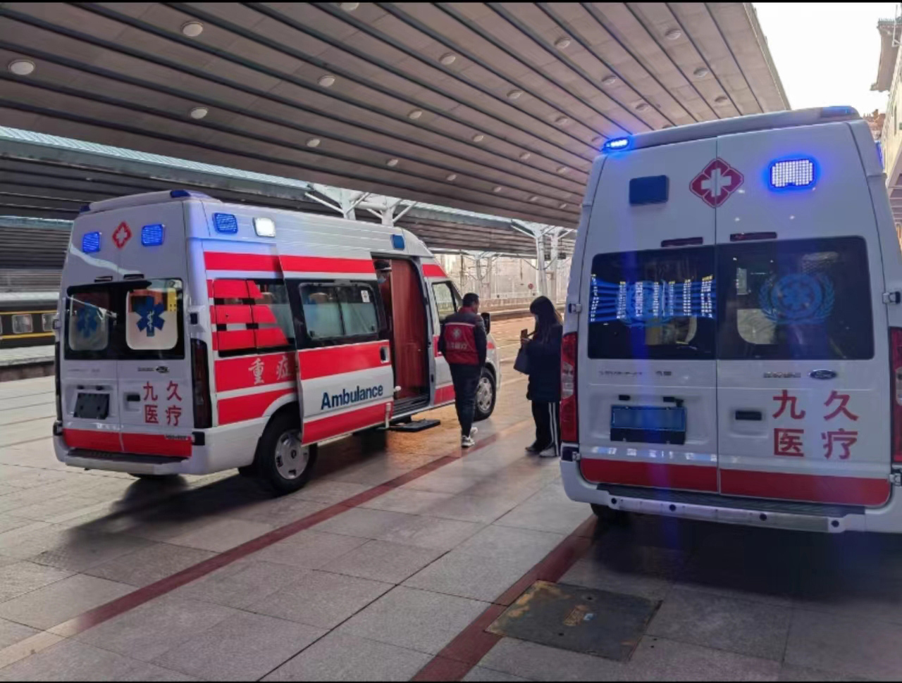 双辽市救护车长途转运